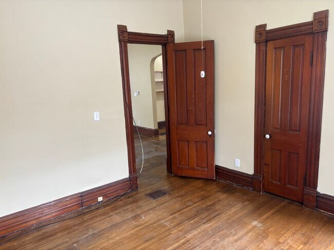 Building Photo - 420 Platt St