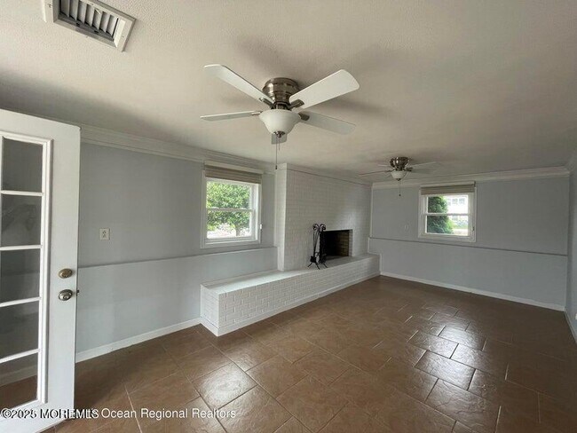 Building Photo - 14 Cayman Ave