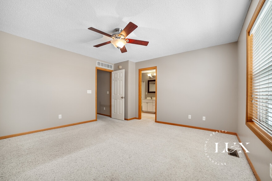 Building Photo - 7601 11th St N