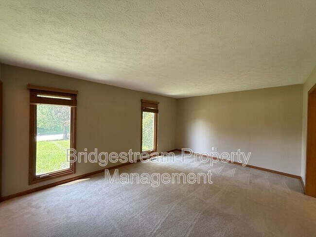 Building Photo - 2627 Gentle Wind Point