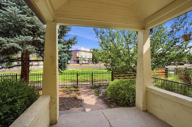 Building Photo - $2,640.95, 2-bed, 1-bath Victorian in the heart of Curtis Park with a detached garage.