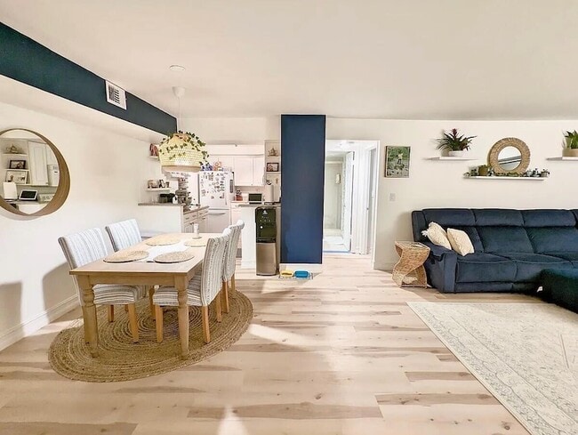 Building Photo - 3031 N Ocean Blvd