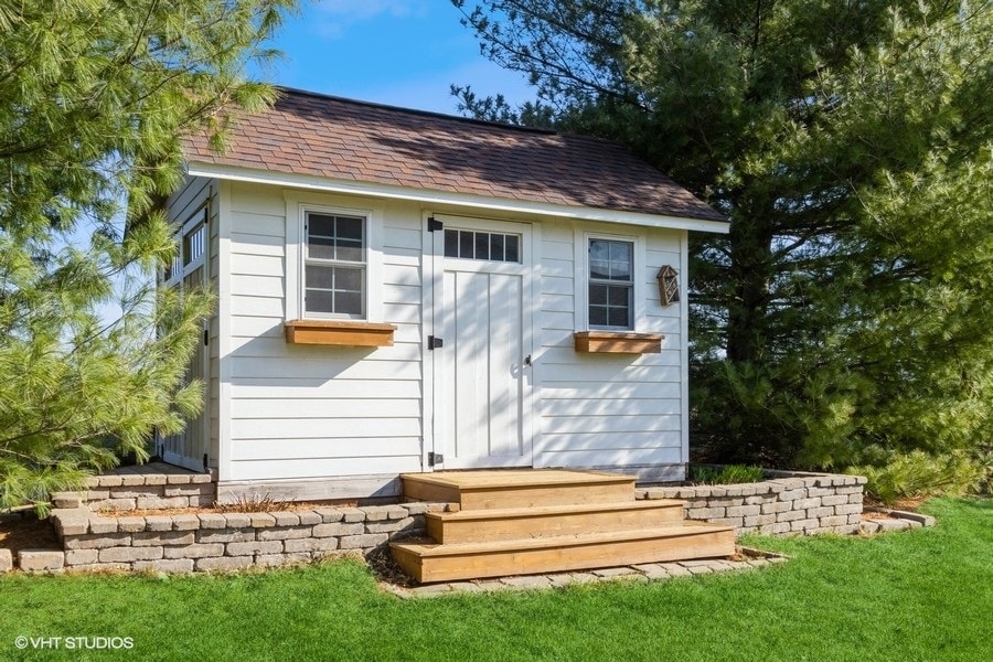 Building Photo - 3744 Lacina Dr SW