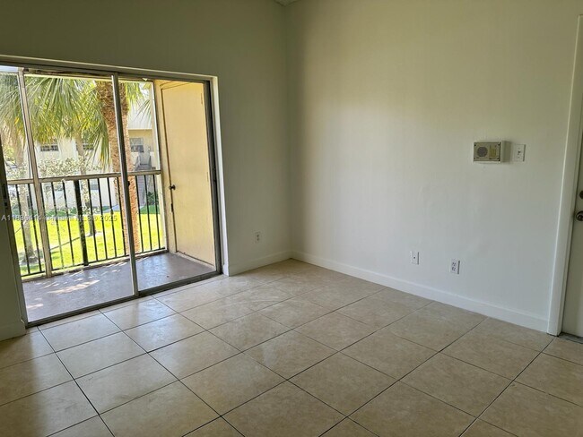 Primary Photo - 800 Cypress Park Way