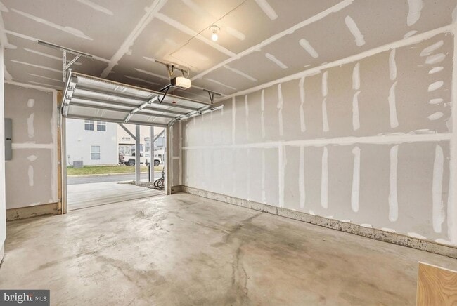 Building Photo - 51 Short Br Dr