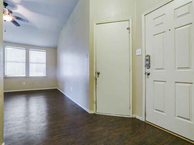 Building Photo - 1223 Mockingbird Dr