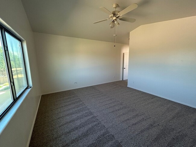 Building Photo - 2640 E Silversmith Trail