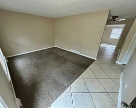 Building Photo - Newly Remodeled 4-Bedroom, 3-Bath with Fin...