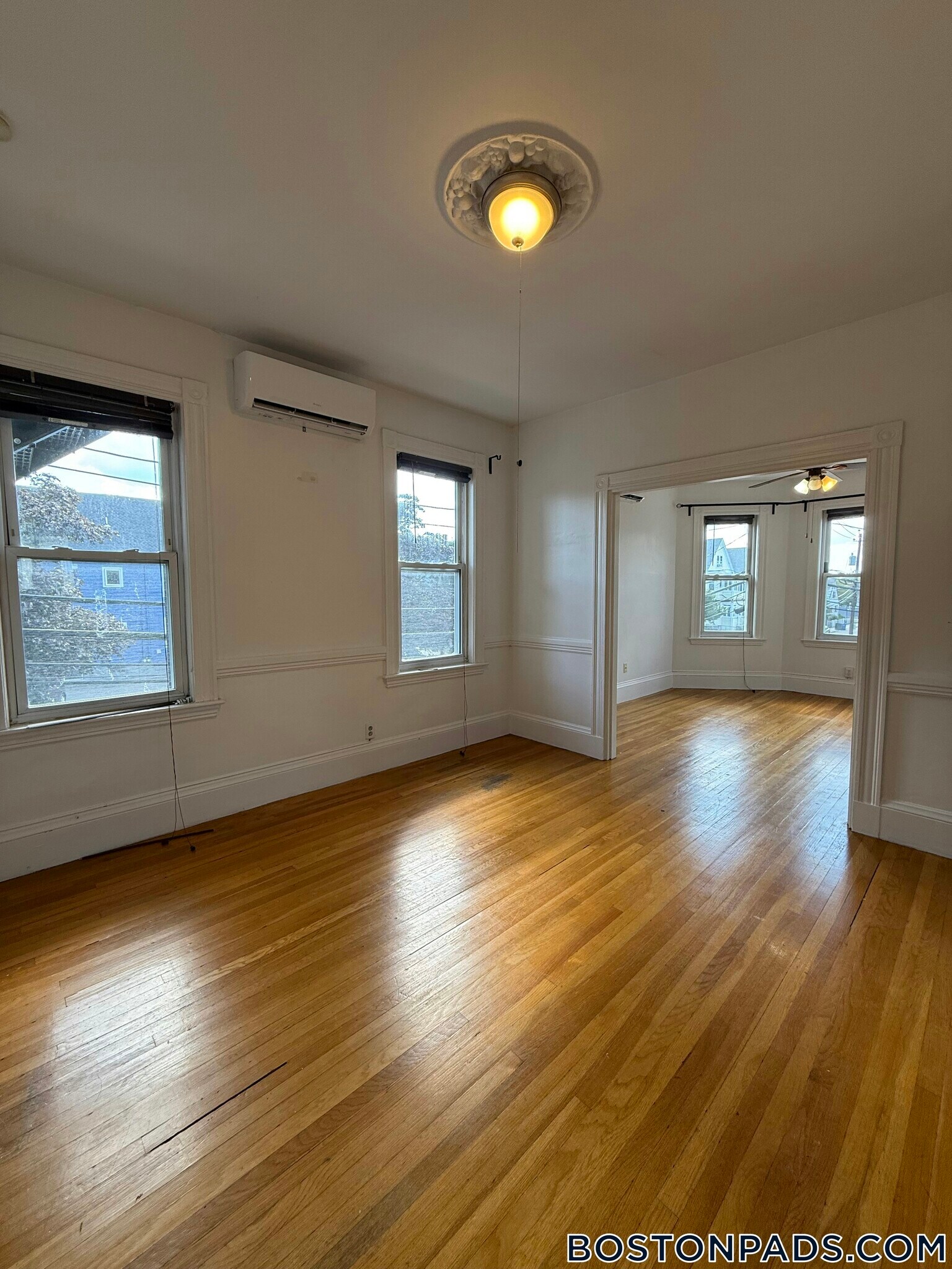 Building Photo - 32 Etna St