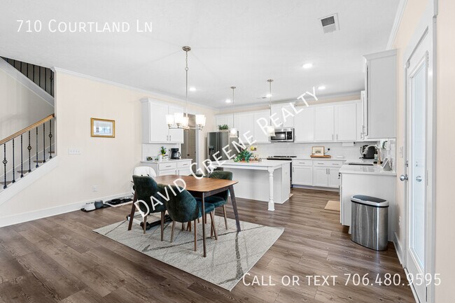 Building Photo - 710 Courtland Ln