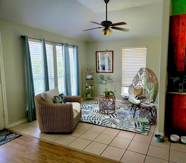 Building Photo - 199 Ulupau Cir