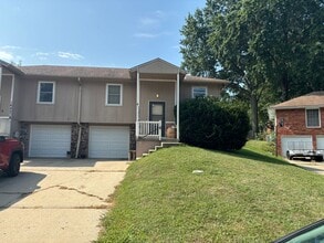 Building Photo - 28th Terrace Duplex