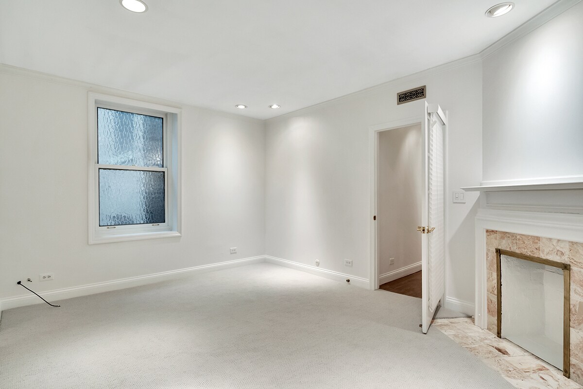 Primary Bedroom - North Window (5x3) - 1228 N Dearborn St