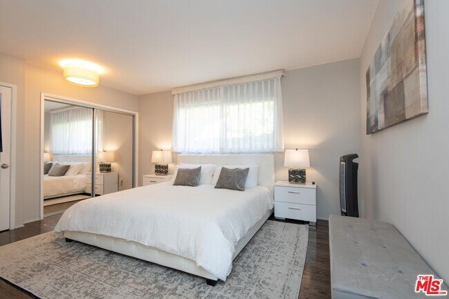 Building Photo - 18065 Coastline Dr