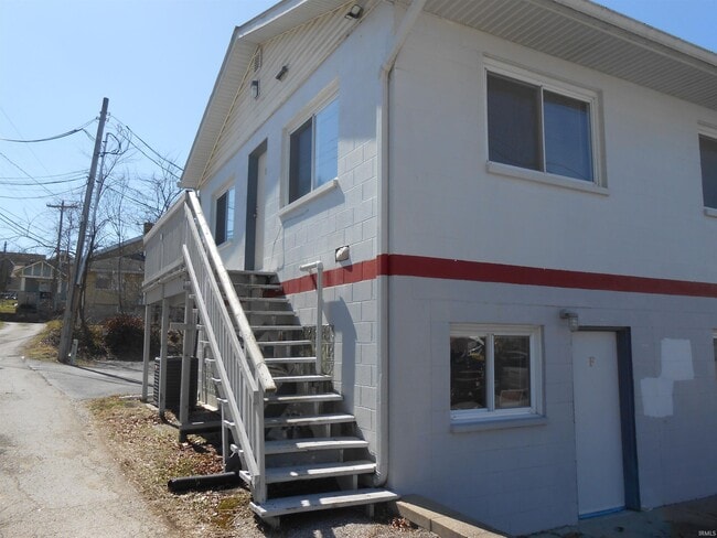 Primary Photo - 339 S Lincoln St