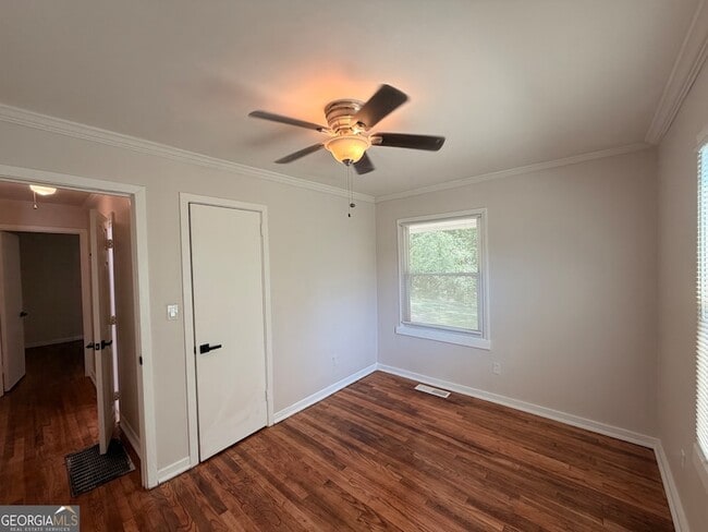 Building Photo - 1734 Cahoon St SW