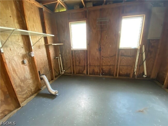 Building Photo - 7906 Suncoast Dr