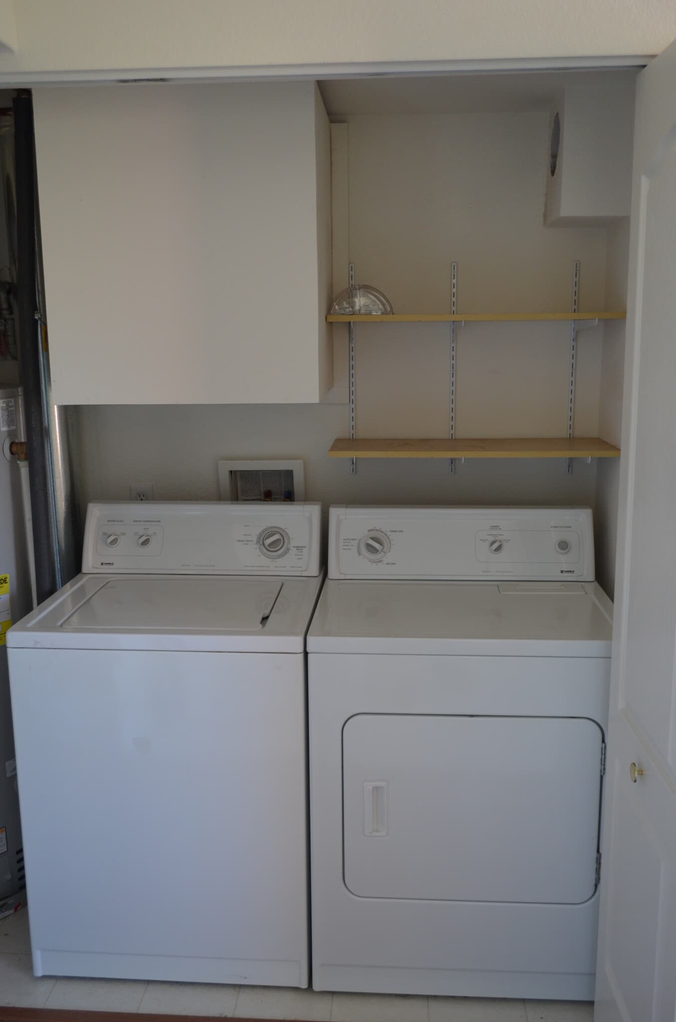 Building Photo - 1648 S Cole St