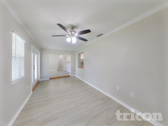 Building Photo - 2941 Grayton St