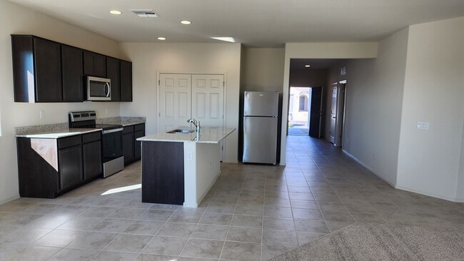 Building Photo - 24615 W Flores Dr