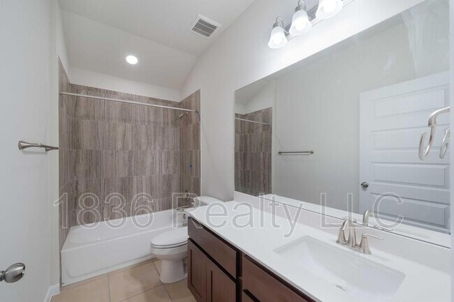 Building Photo - 9604 Eloquence Dr