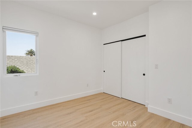 Building Photo - 2338 Cloverdale Ave