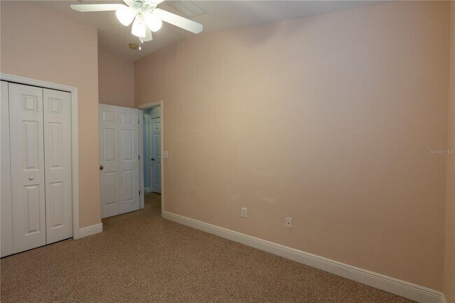 Building Photo - 4631 69th Pl N