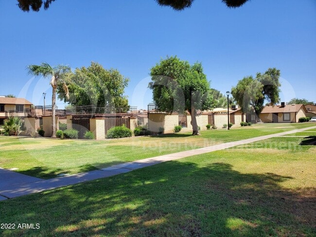 Building Photo - 6134 N 30th Ave