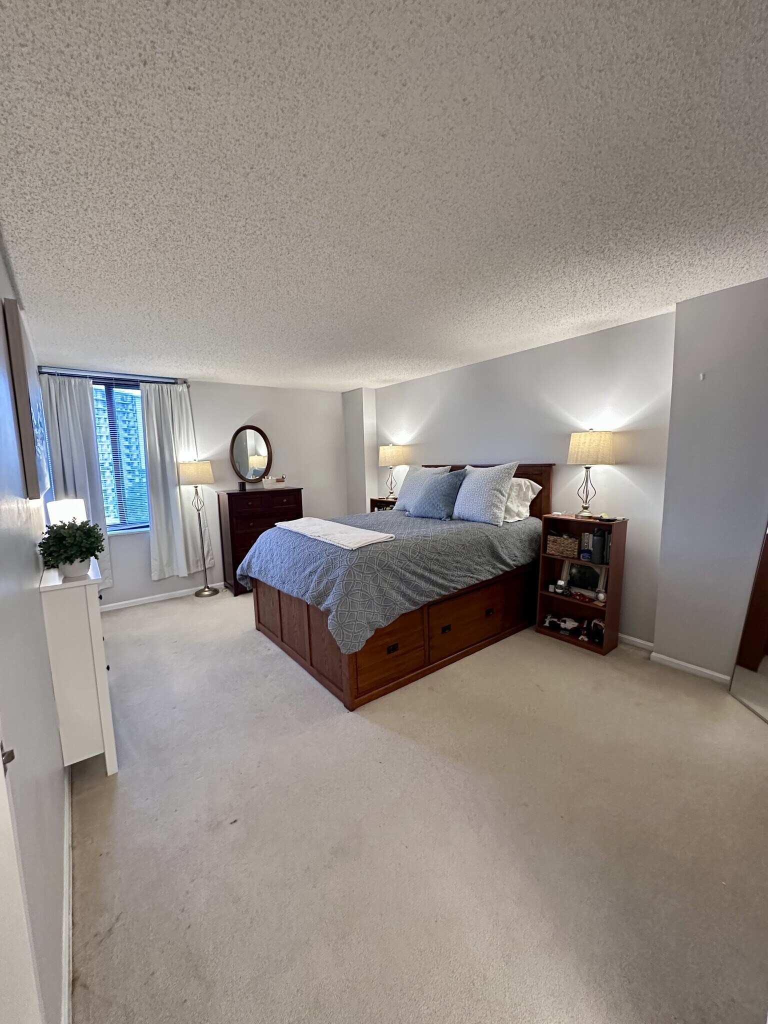 Building Photo - 7401 Westlake Ter