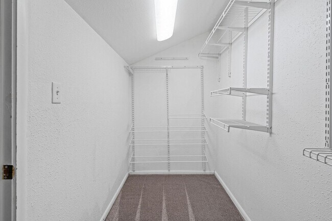 Building Photo - 1421 N 32nd St