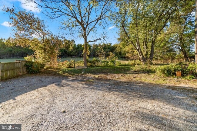 Building Photo - 332 Ridge Rd