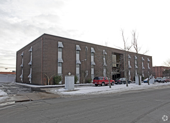 Building Photo - 3050 Valerie Arms Dr