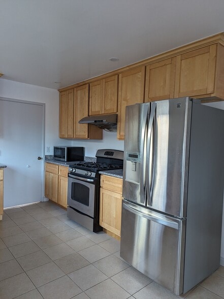 Building Photo - 2531 Eucalyptus Way