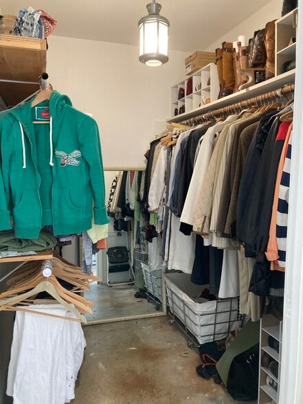 Building Photo - 5744 Calhoun Ave