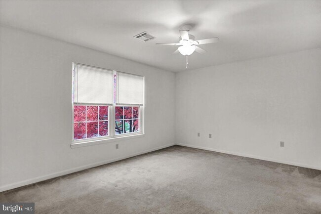 Building Photo - 119 Oriole Ct