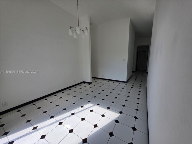 Building Photo - 15564 SW 63rd Ter