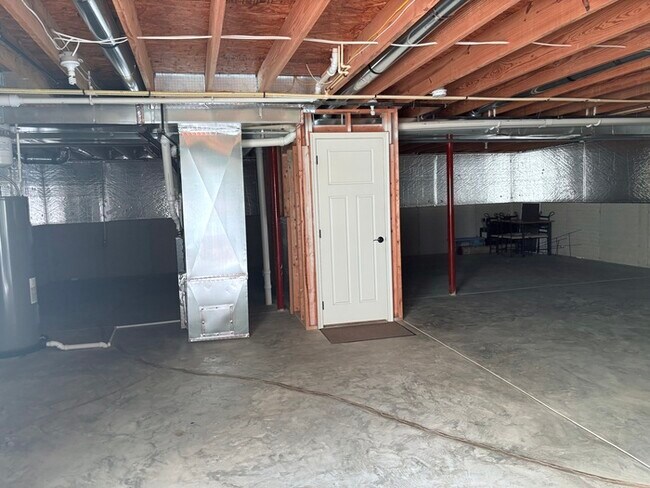 Building Photo - Charming 4 beds 2 bath in Lewis Center!