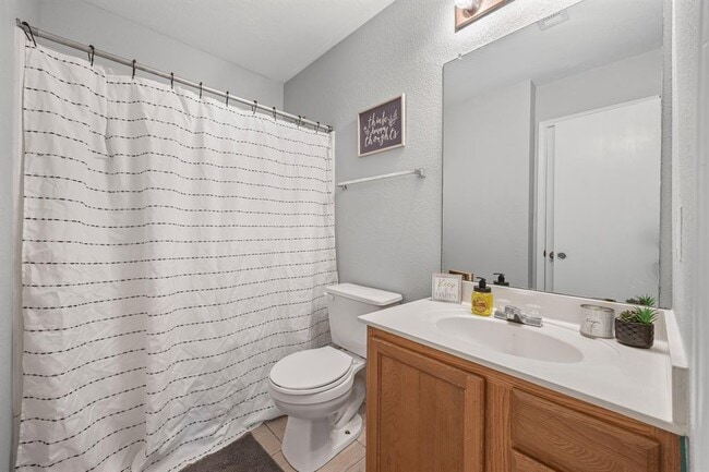 Building Photo - 2112 Perkins Pl