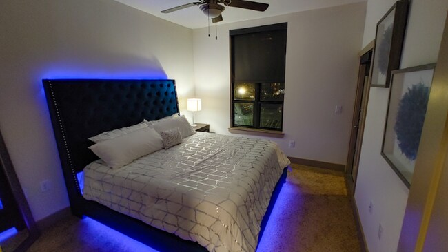 Building Photo - 1520 Fannin St