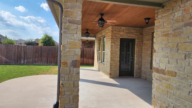 Building Photo - 16409 Pallazo Dr