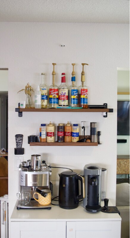 Building Photo - 839 W Posada Ave