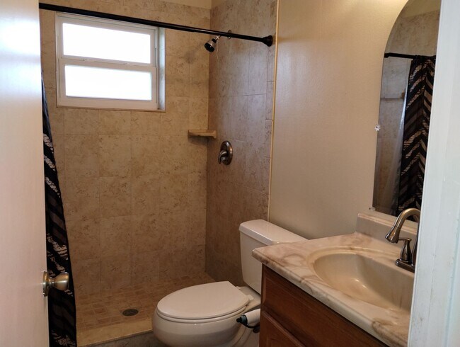 Building Photo - Beautiful 2 Bedroom, 2 Bathroom Home for Rent in Spring Hill, FL!