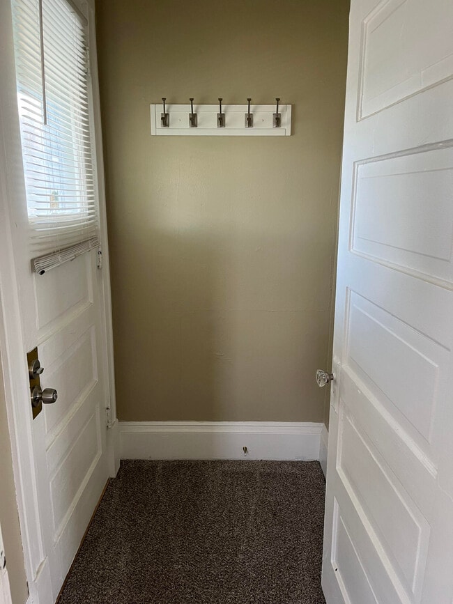 Building Photo - 602 Michigan Ave