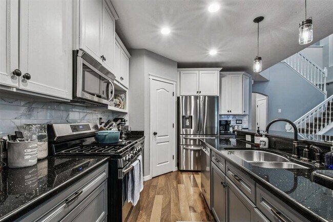 Building Photo - 5907 Beaconpark St