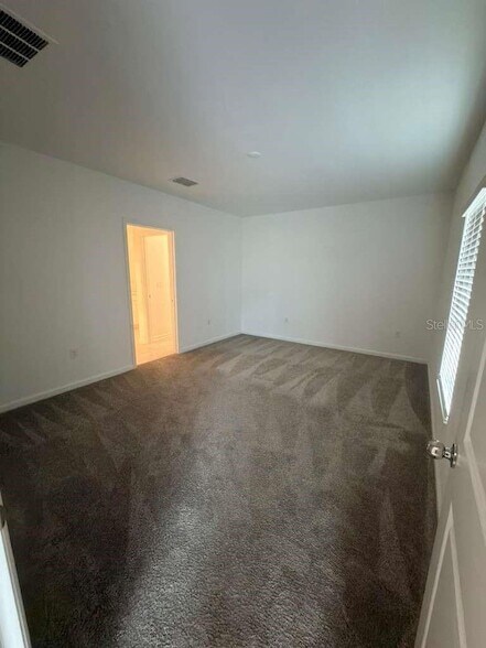 Building Photo - 207 Aqua Ave