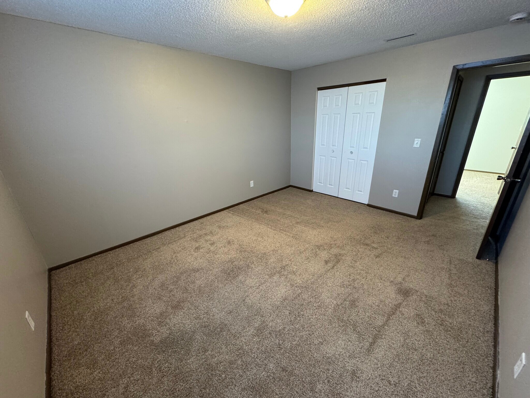 Building Photo - 4831 Tama St