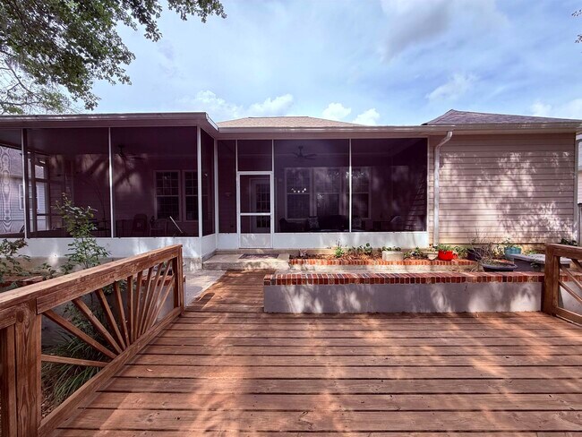Building Photo - 1148 Stony Creek Way