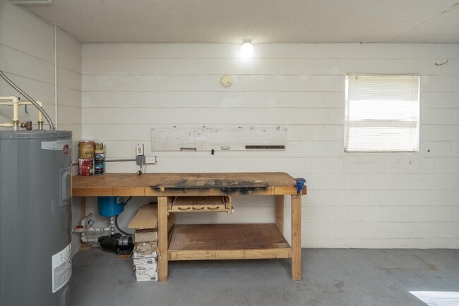Building Photo - 1040 Dorado Dr