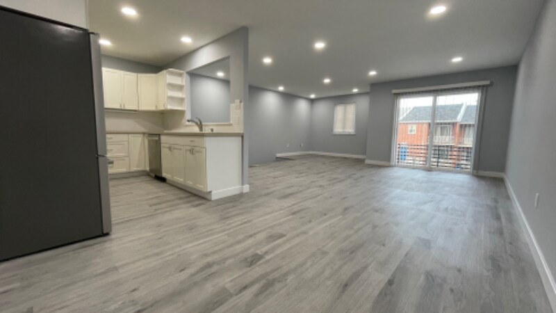 Building Photo - 9144 Ellie Dr