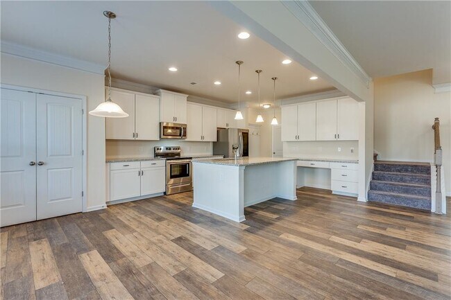 Building Photo - 5317 Burrus Ln